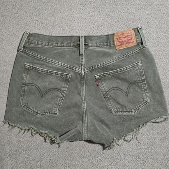 Levi's 501 Green High Rise Button Fly Frayed Hem Jean Shorts - Size 31 - Picture 3 of 13